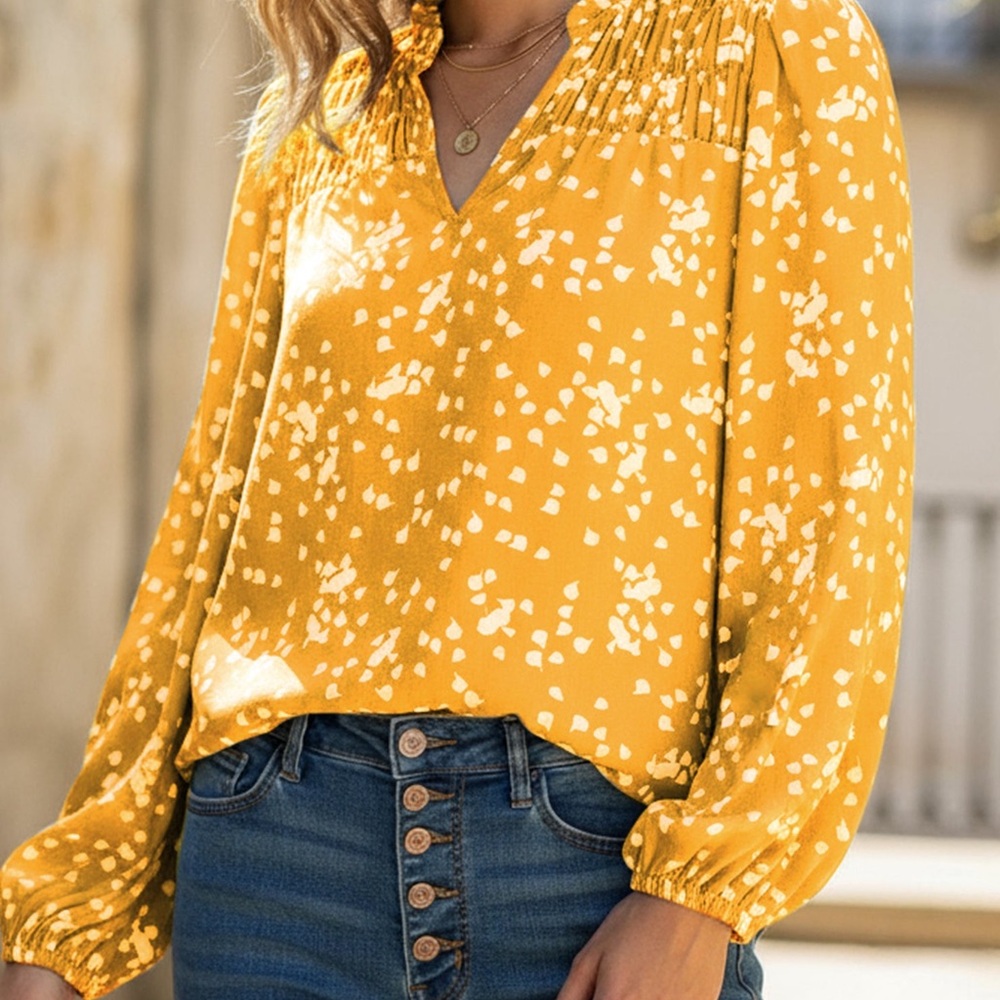 V-Neck Long-Sleeved Polka Dot Print Pleated Shirt, size Small
